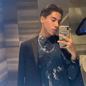 Meet your Posher, Gabe